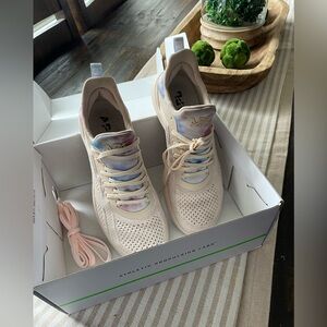 APL Women's Multicolor Athletic Shoes